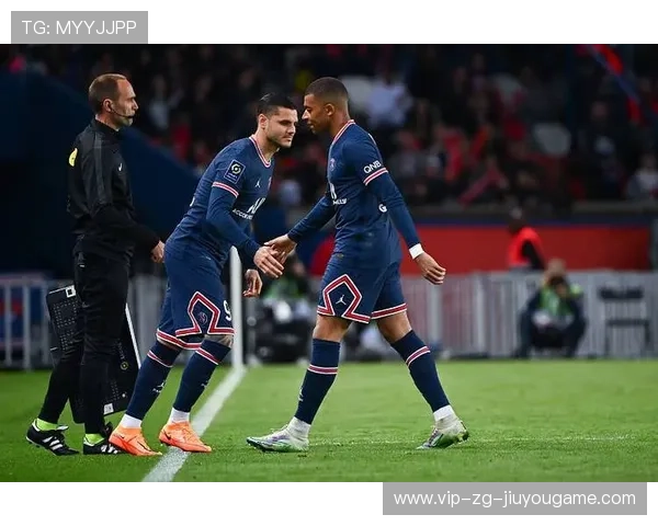 德转在役巴萨青训巅峰身价阵容:奥纳纳、伊卡尔迪与梅西在列,巴萨的青训